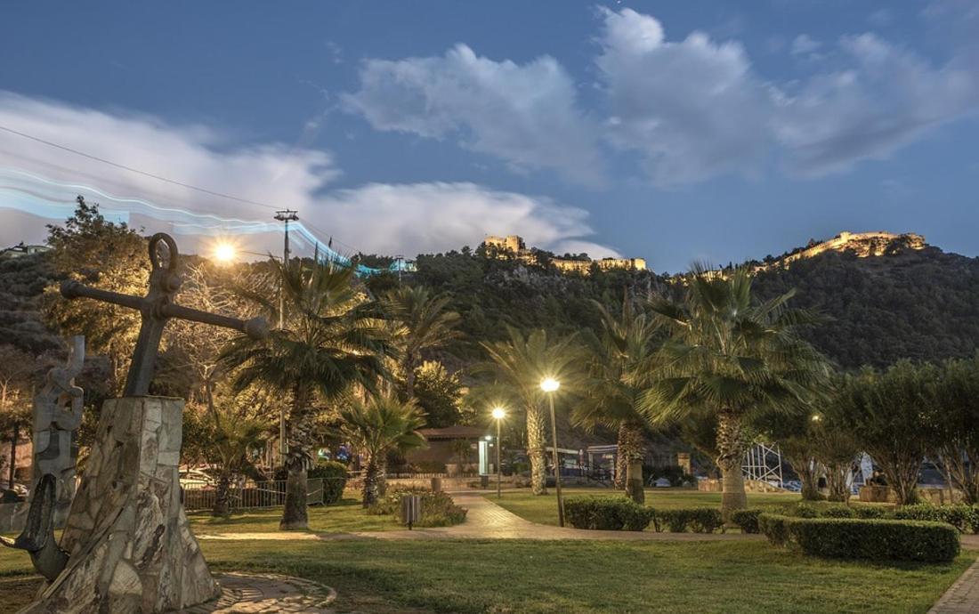 Beautiful Sultan House At Cleopatra Beach 1 With Umbrellas, Balcony, Barbecue, Private 100Mbps Wifi, Smart Tv, Table Games, Vip Trans-Fer - Beautiful Apartmenthouse Alanya Dış mekan fotoğraf
