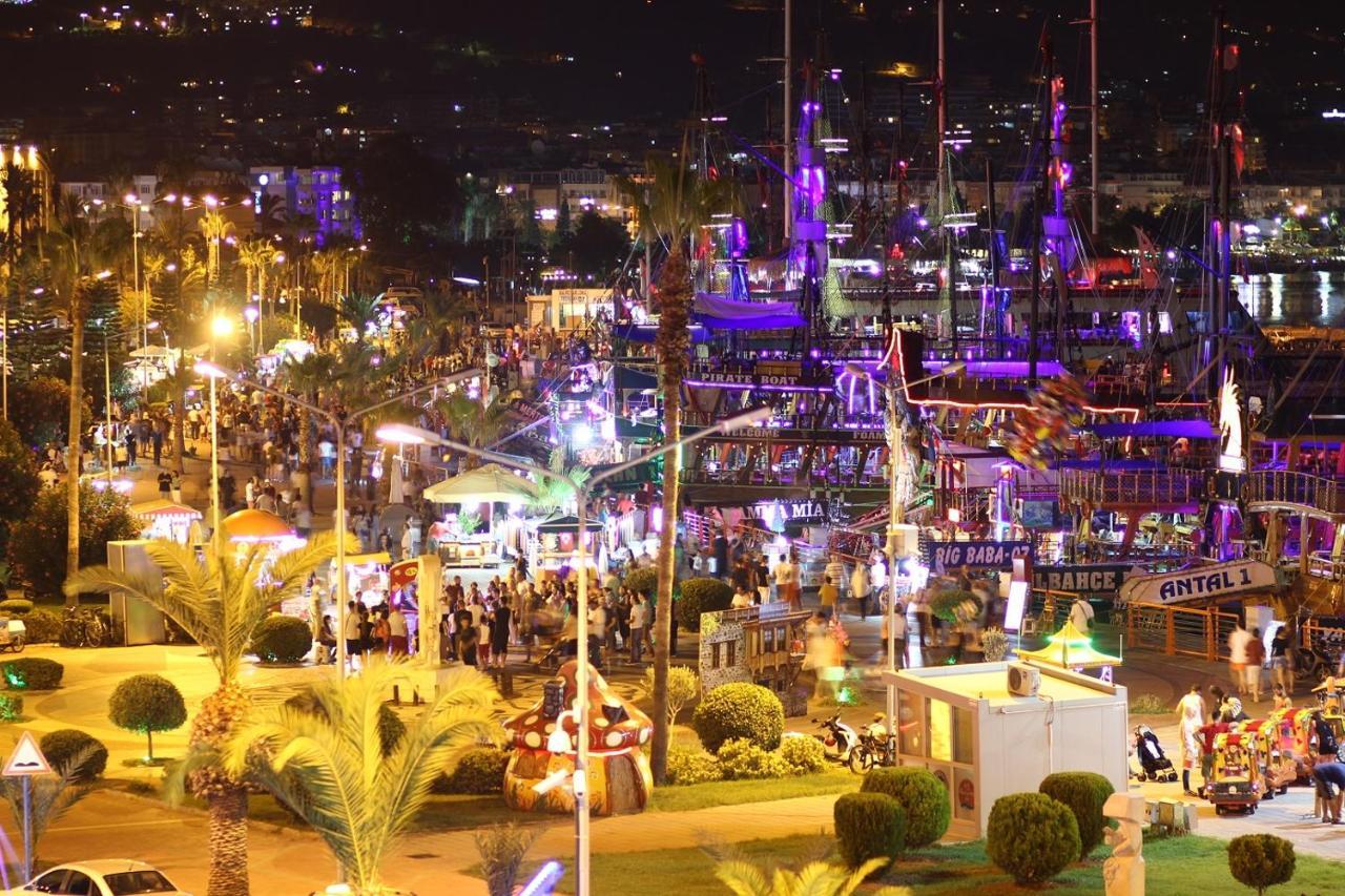 Beautiful Sultan House At Cleopatra Beach 1 With Umbrellas, Balcony, Barbecue, Private 100Mbps Wifi, Smart Tv, Table Games, Vip Trans-Fer - Beautiful Apartmenthouse Alanya Dış mekan fotoğraf